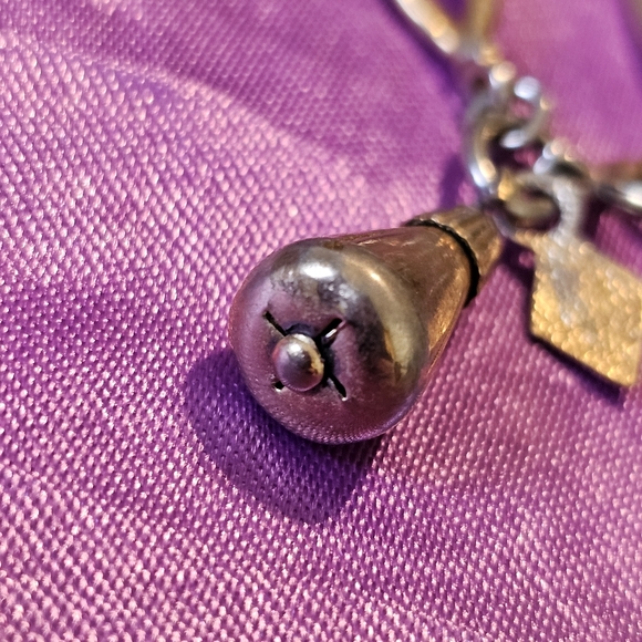 Vintage 1960’s Sarah Coventry Charm Bracelet - Picture 3 of 4